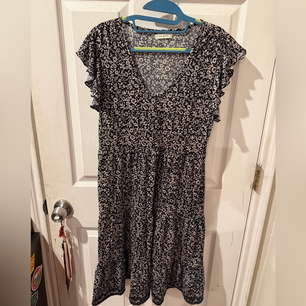 Max Studio Black and White Floral Midi Dress